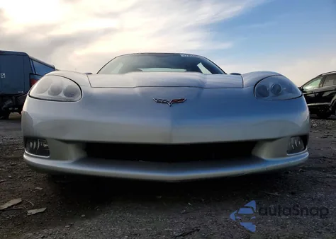 2005 Chevrolet Corvette from USA, damaged, VIN 1G1YY24U255111110